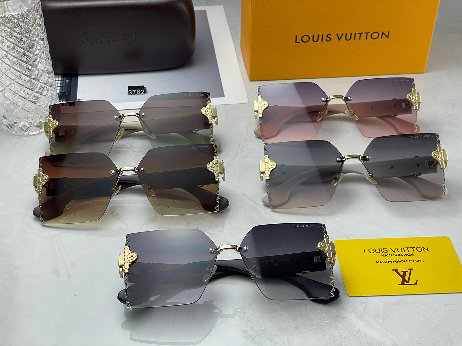146RE18T Popular Sunglasses