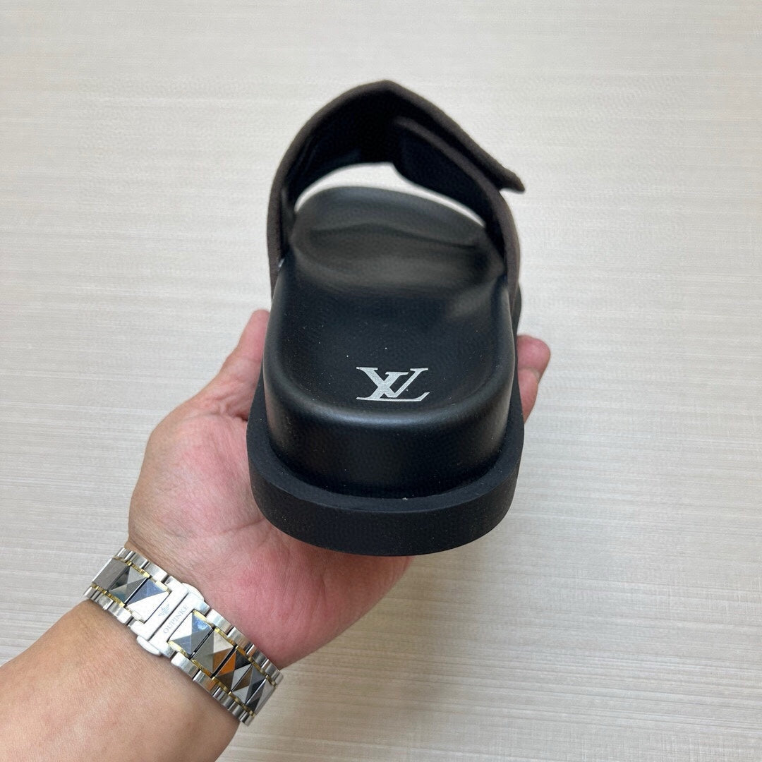 5WE250Z Popular Slippers