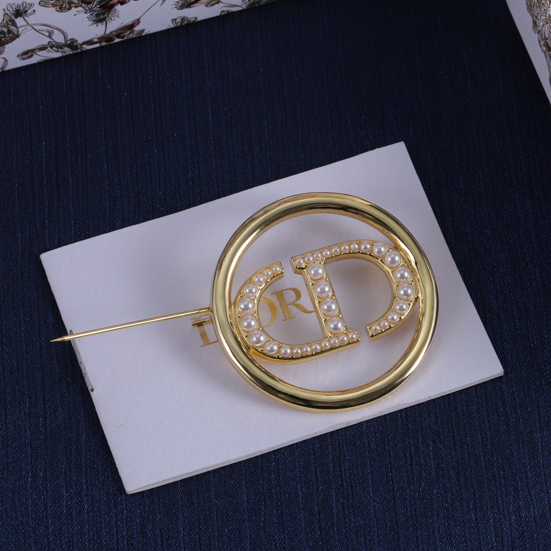 55ZD99X Popular Brooch