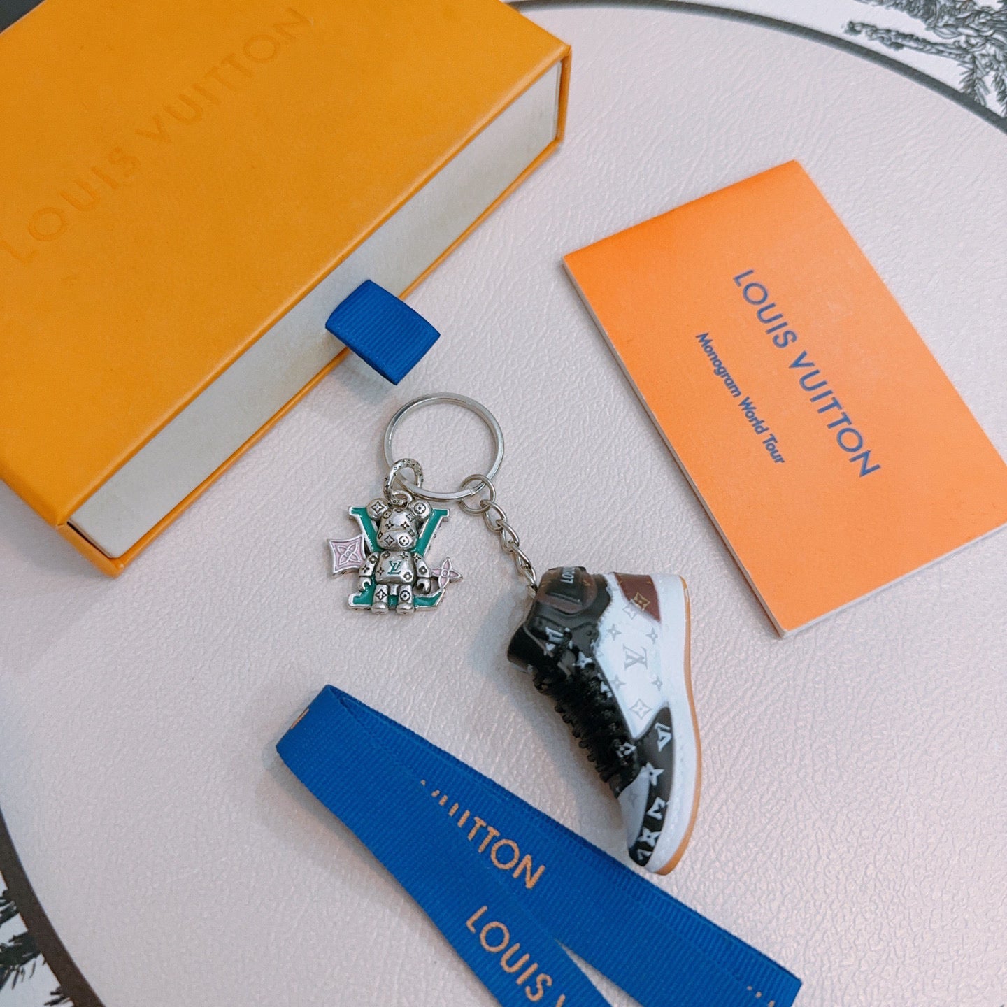 35ZE70A Popular bag 's charms accessories