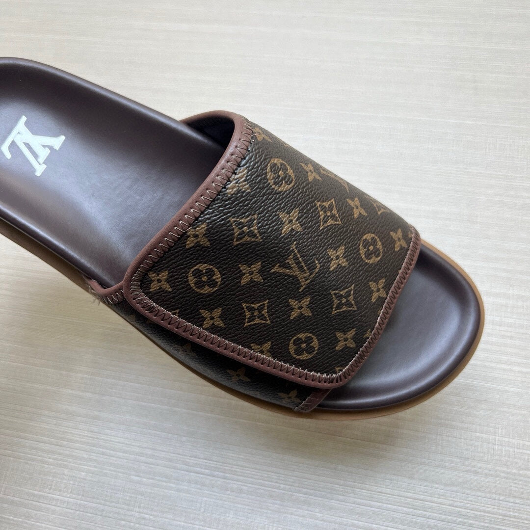 5WE246Z Popular Slippers