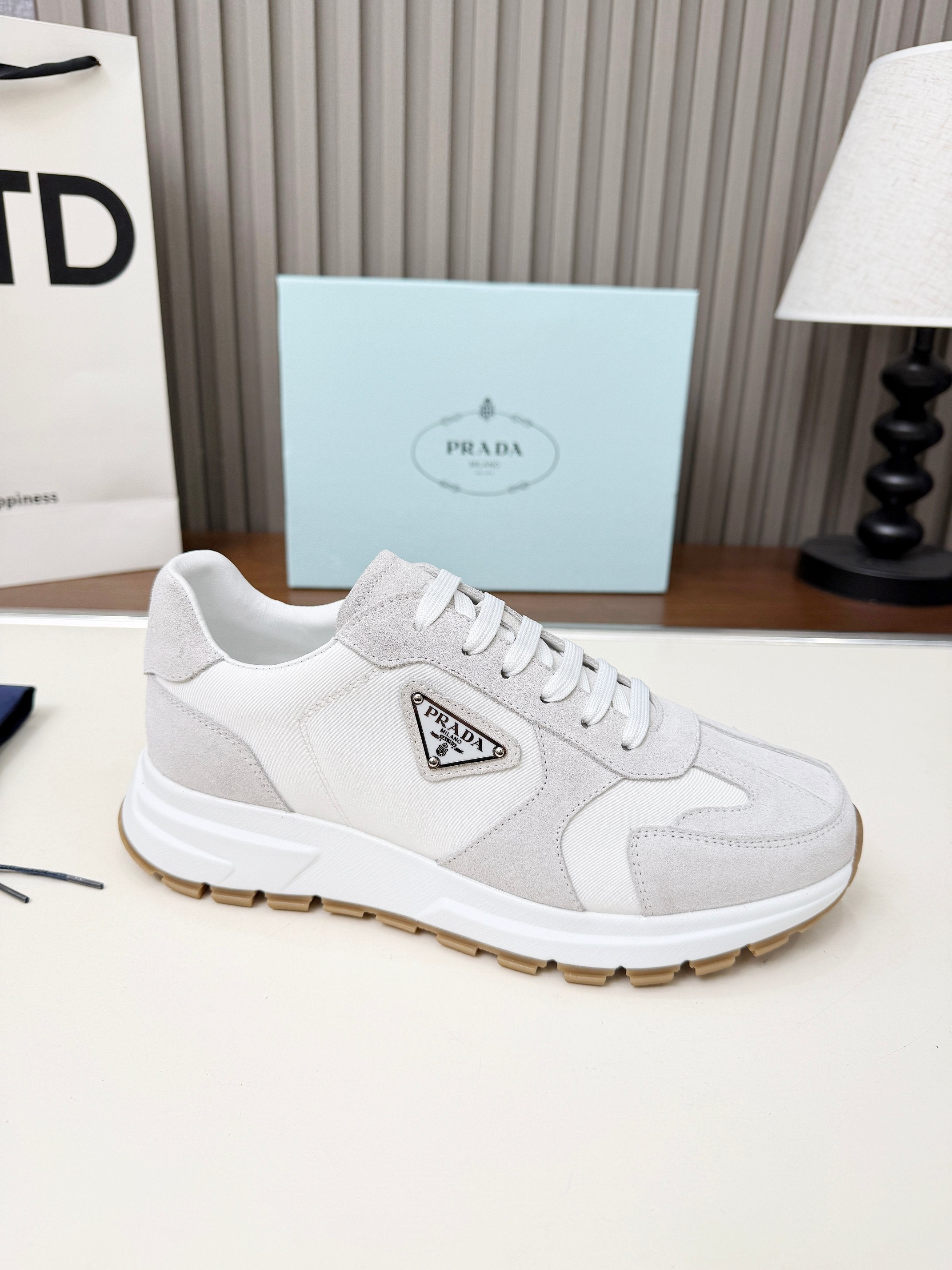 Z2P36P62 Popular high-quality leather Shoes
