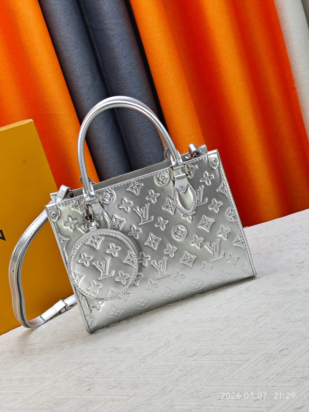 136PE34B Popular leather bag