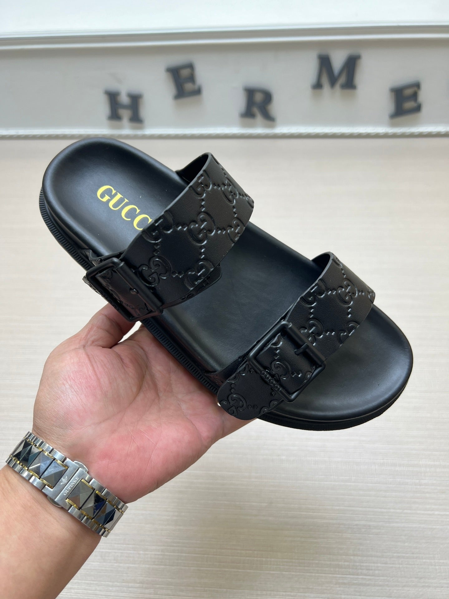 54B91Z Popular slippers