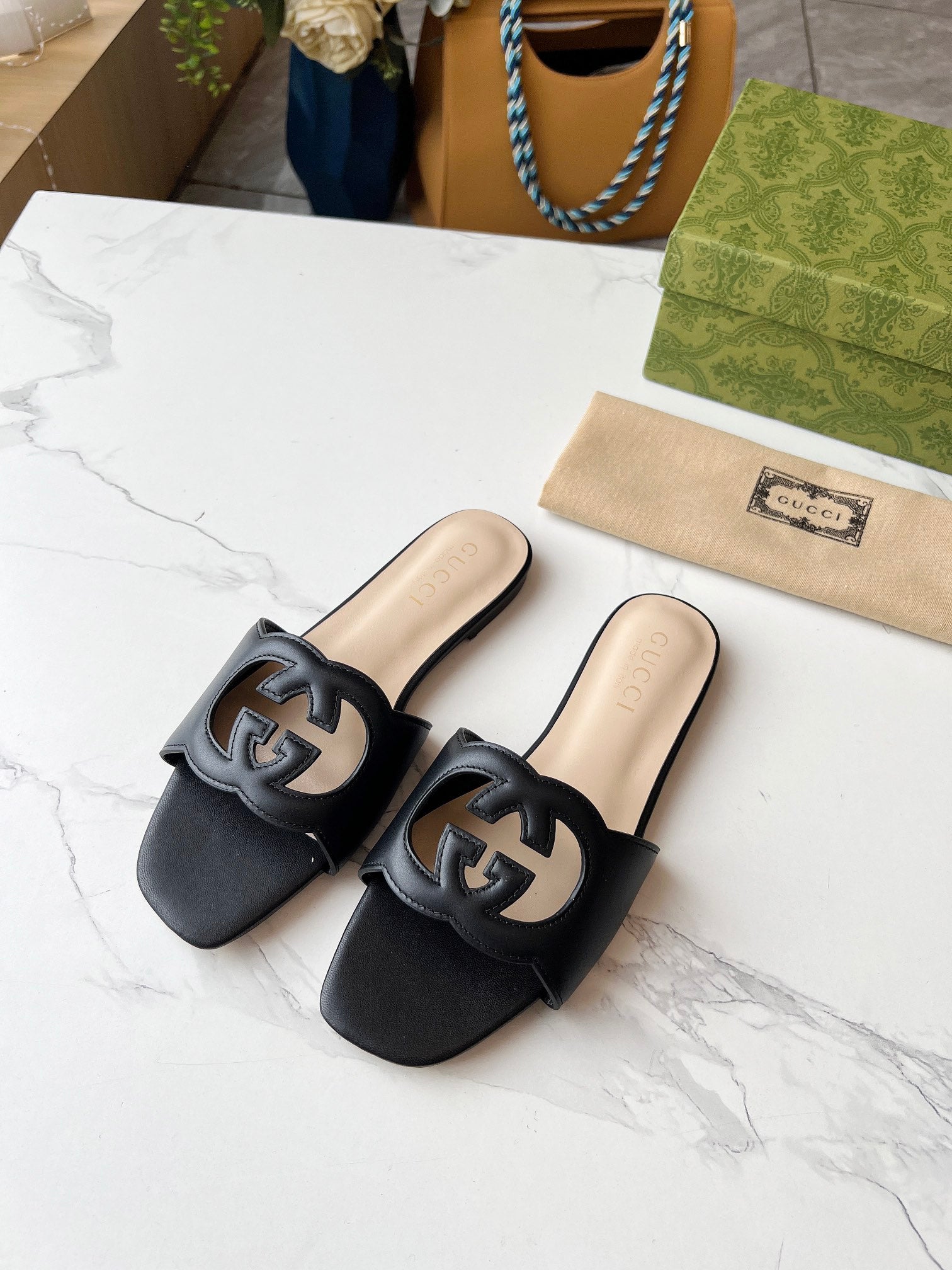 Z2X56B30 Popular high-quality leather Shoes