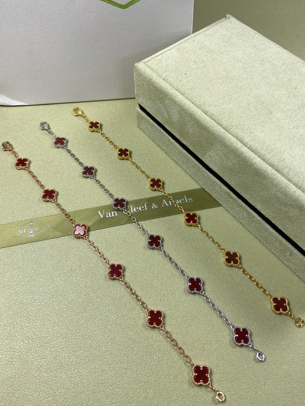 5XVA183K  Popular bracelets 6 flowers mini size 0.9cm flower