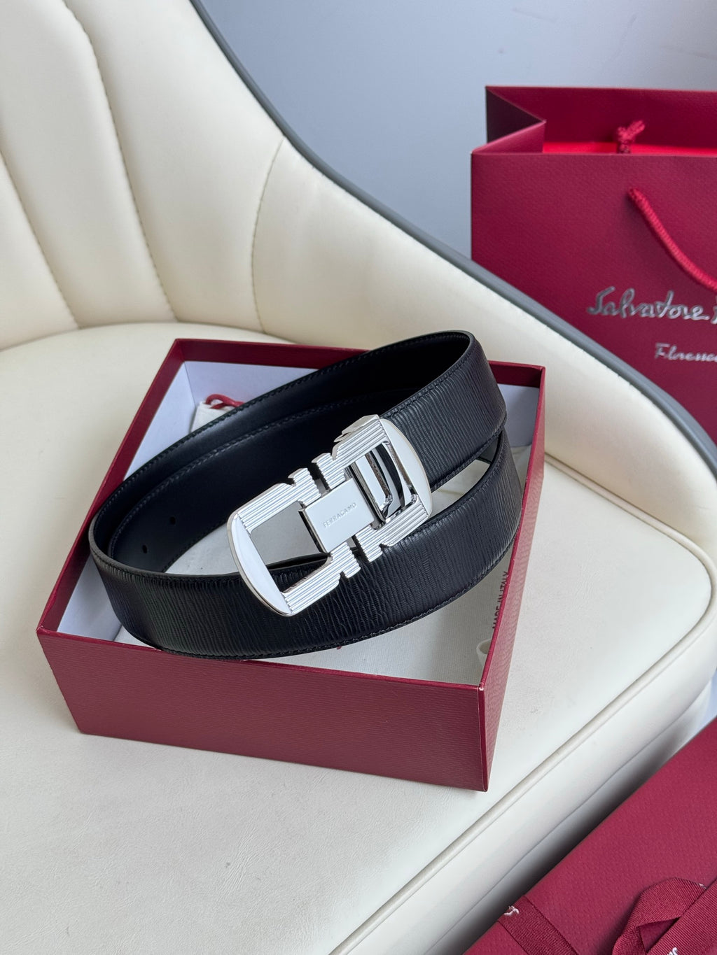 P1Q115A54 Popular High quality belt With full package
