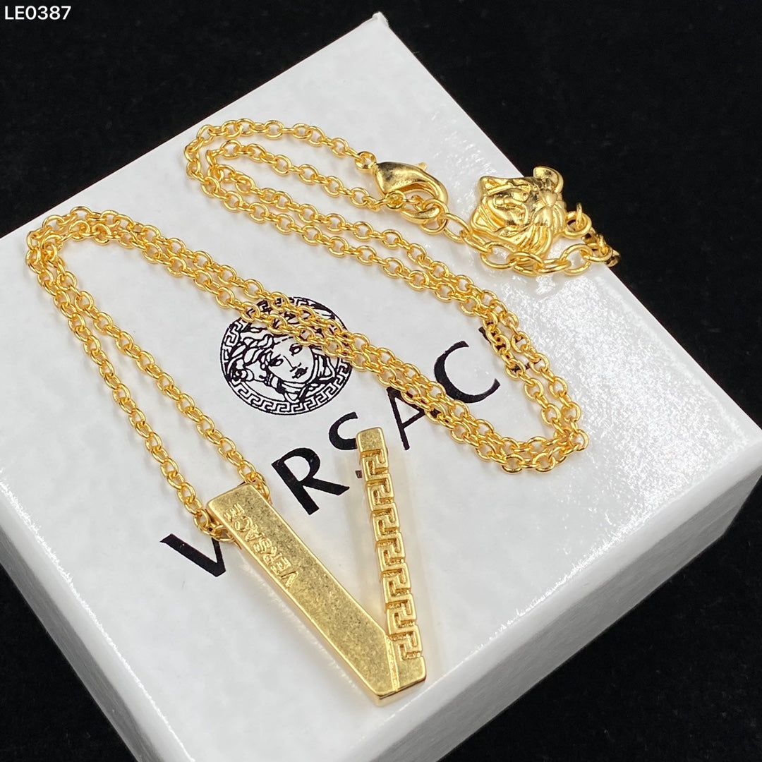 175RV54X Popular    Necklaces