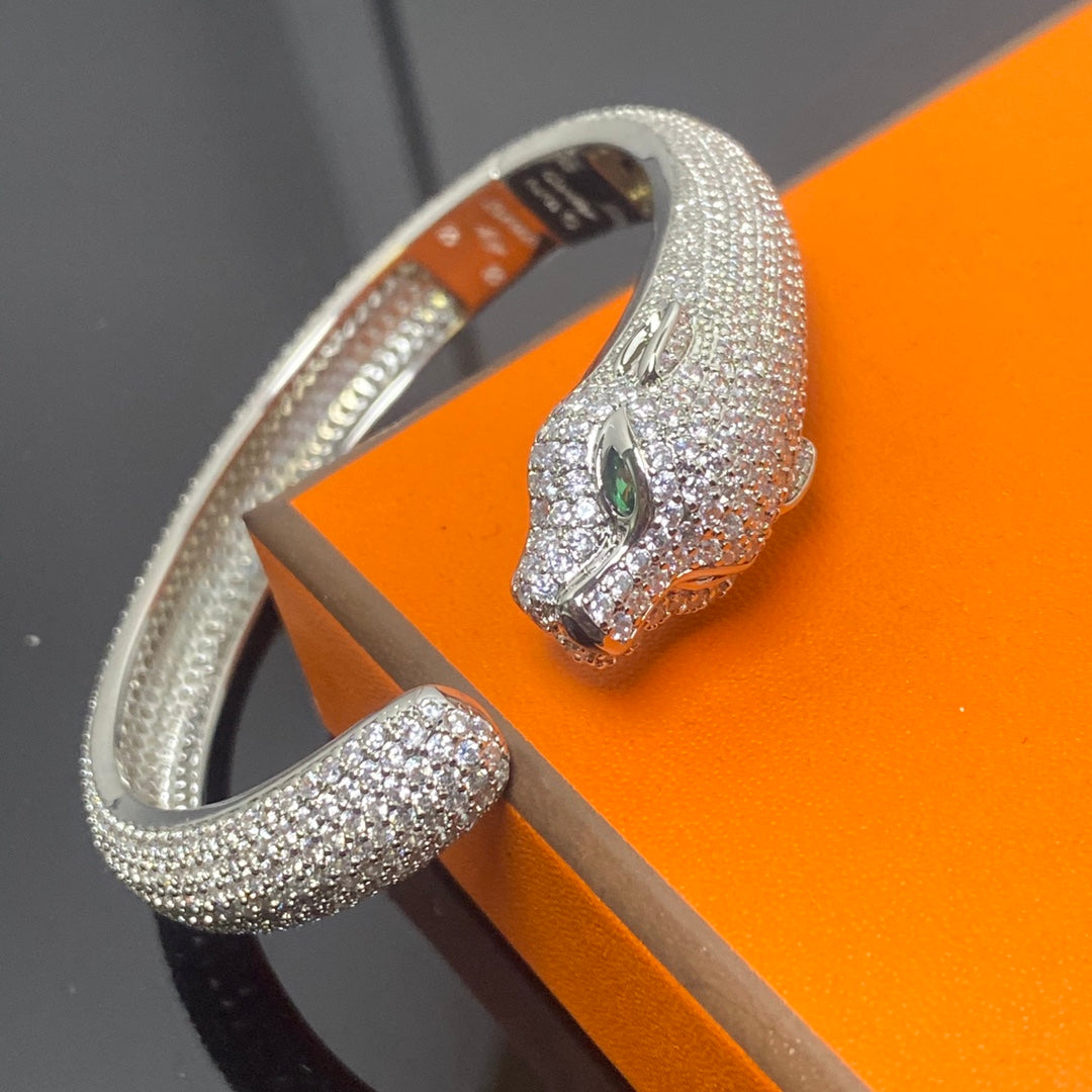 556NK31K Popular Bracelets