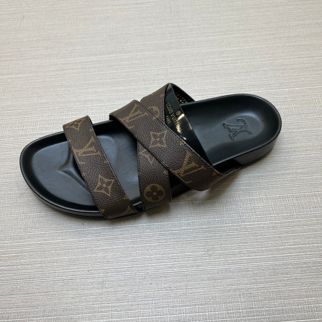 54E89Z Popular slippers
