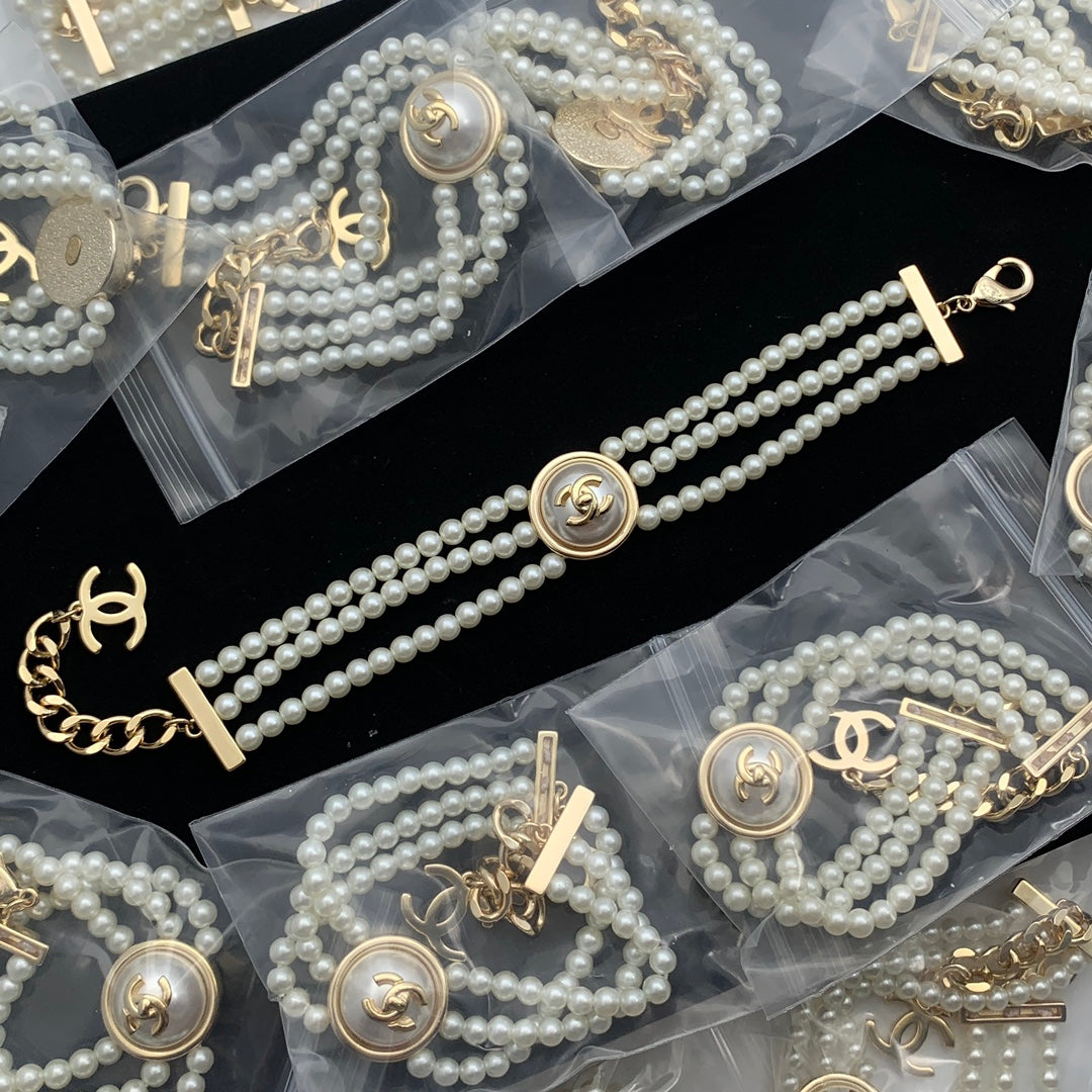 84C7X  Popular     Earrings  Necklaces