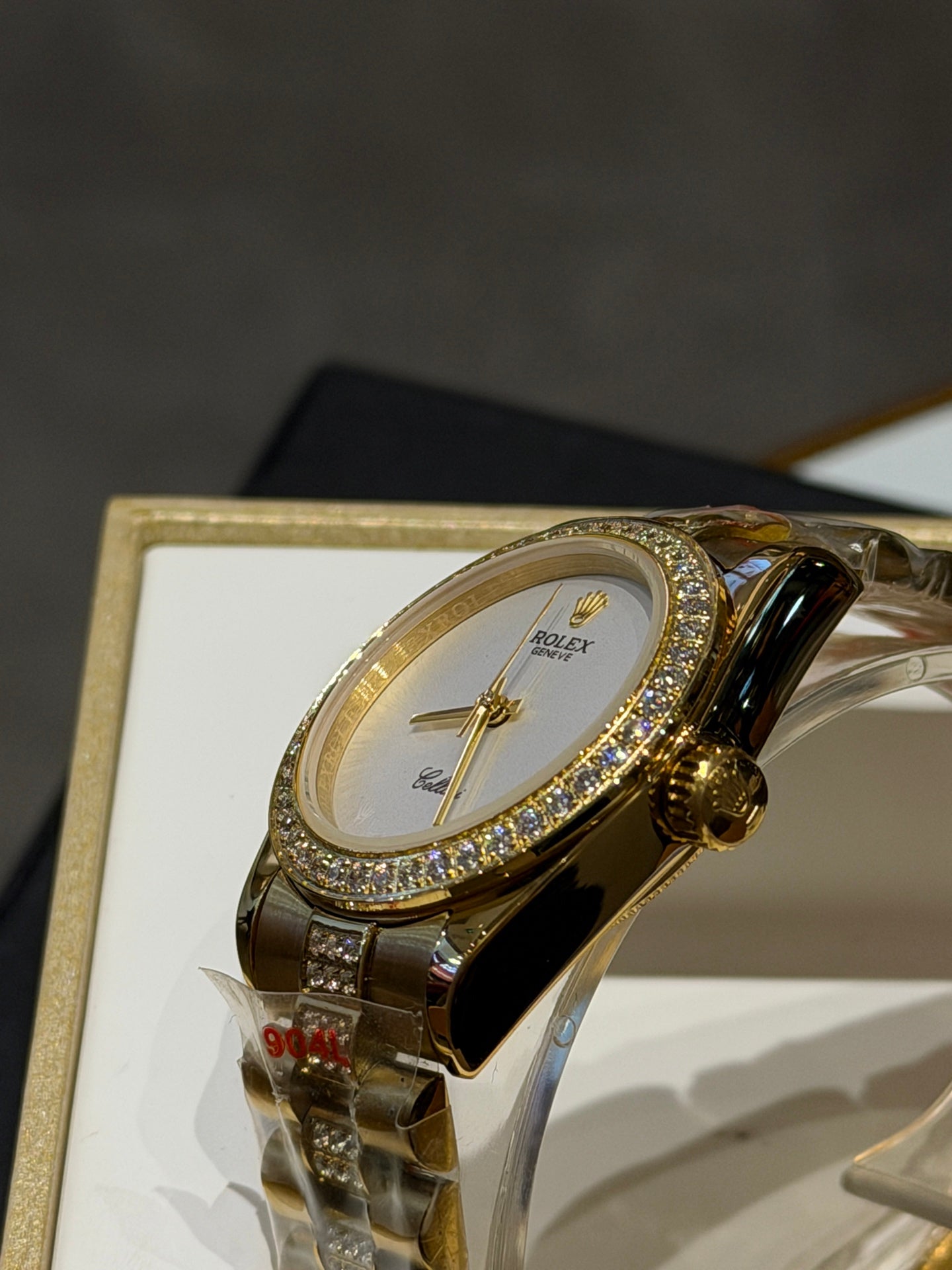 136RL25L Popular Watches