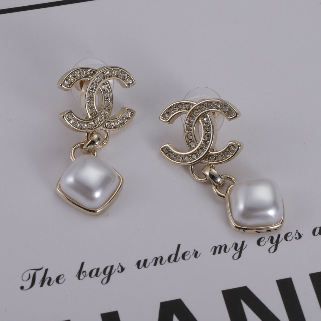 14C300E Popular  Earrings