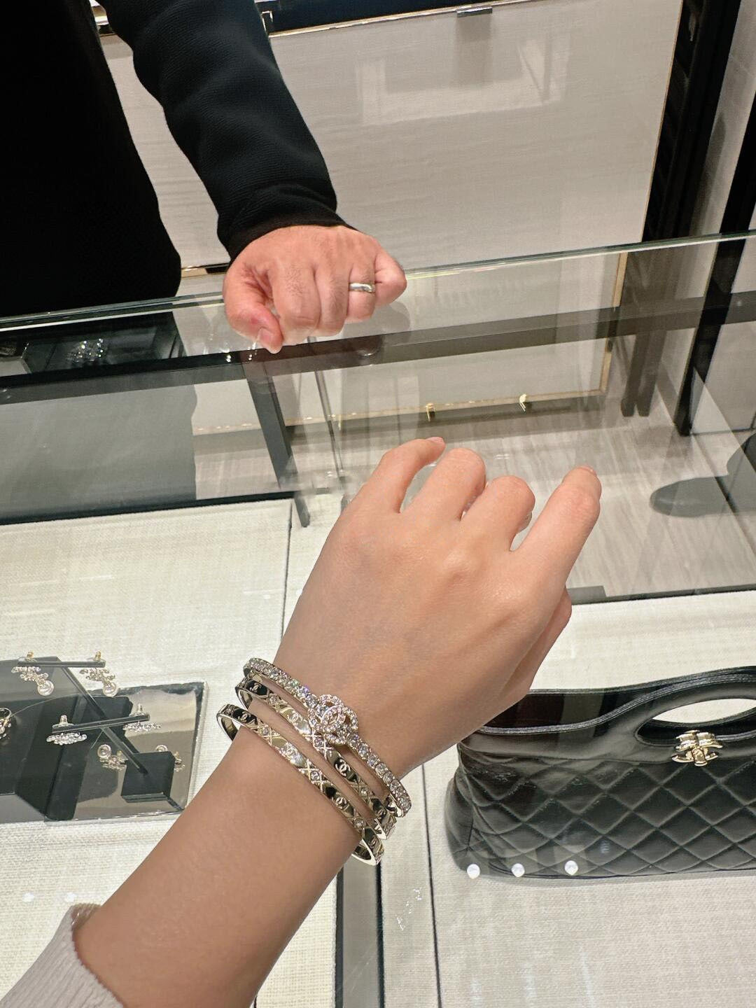 185QC9K  Popular Bracelets