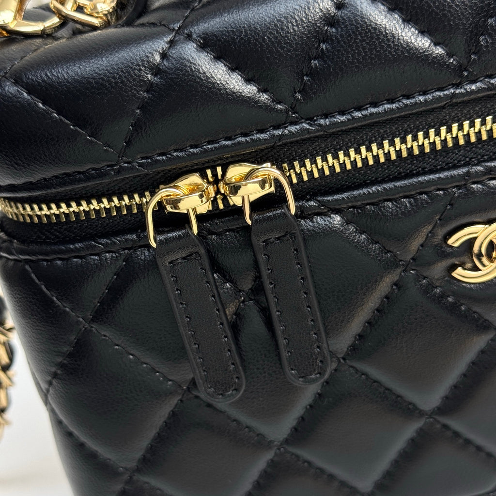 B1X66C19  Popular leather bag