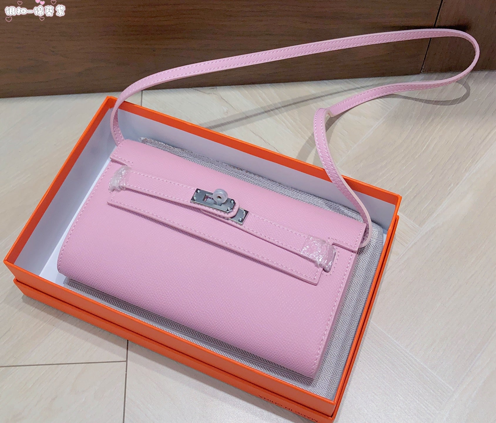 B1X66H10 Popular high-quality leather bag