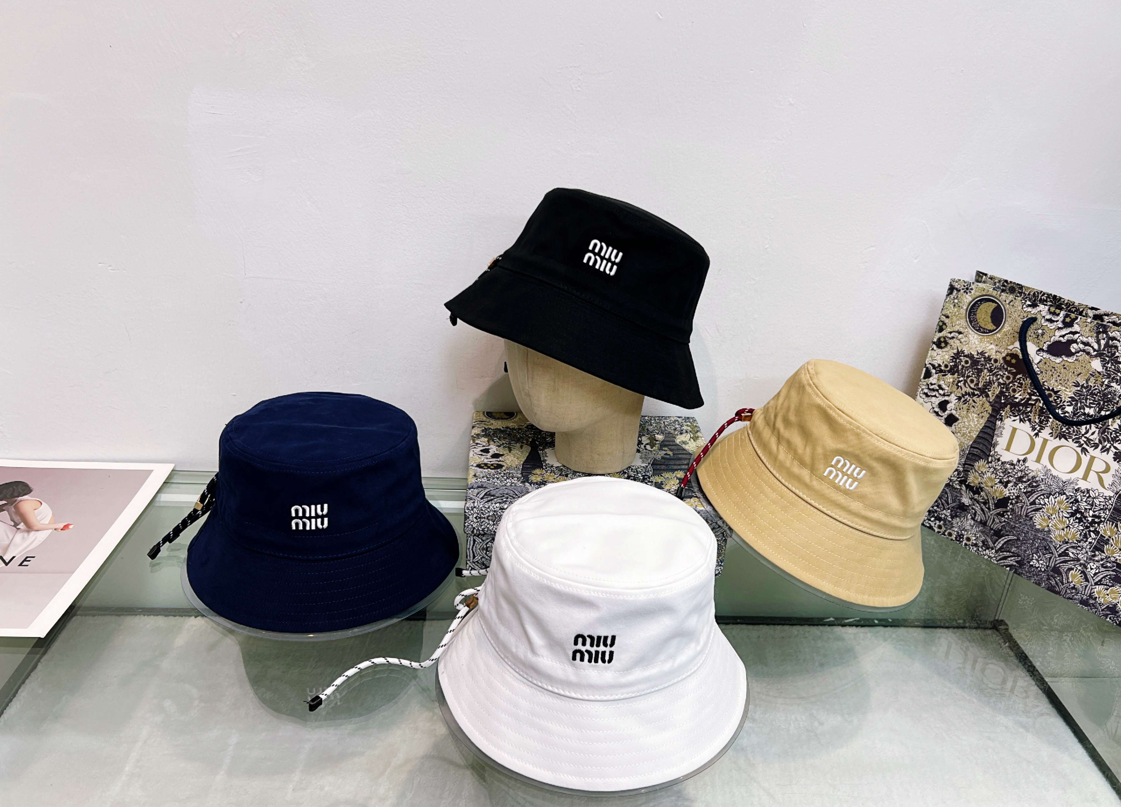 16XA30M Popular hats