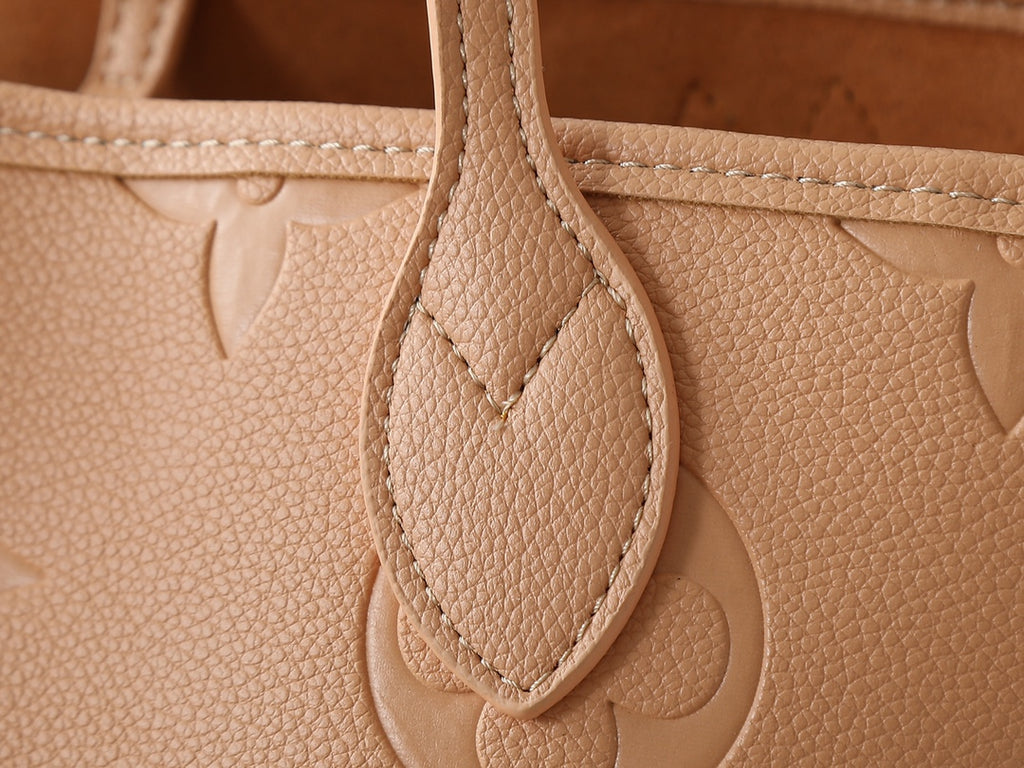 146PE92B Popular leather bag