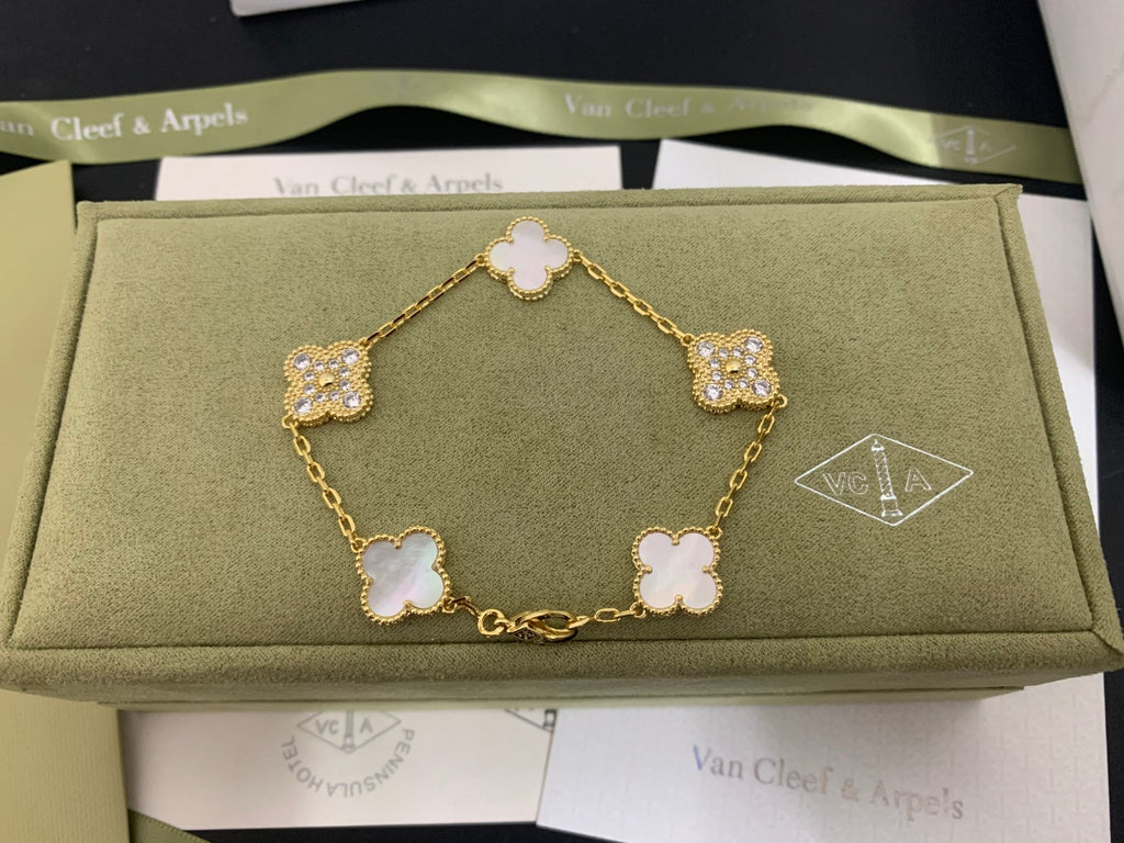 5XVA179K  Popular bracelets 5 flowers normal size1.5cm flower