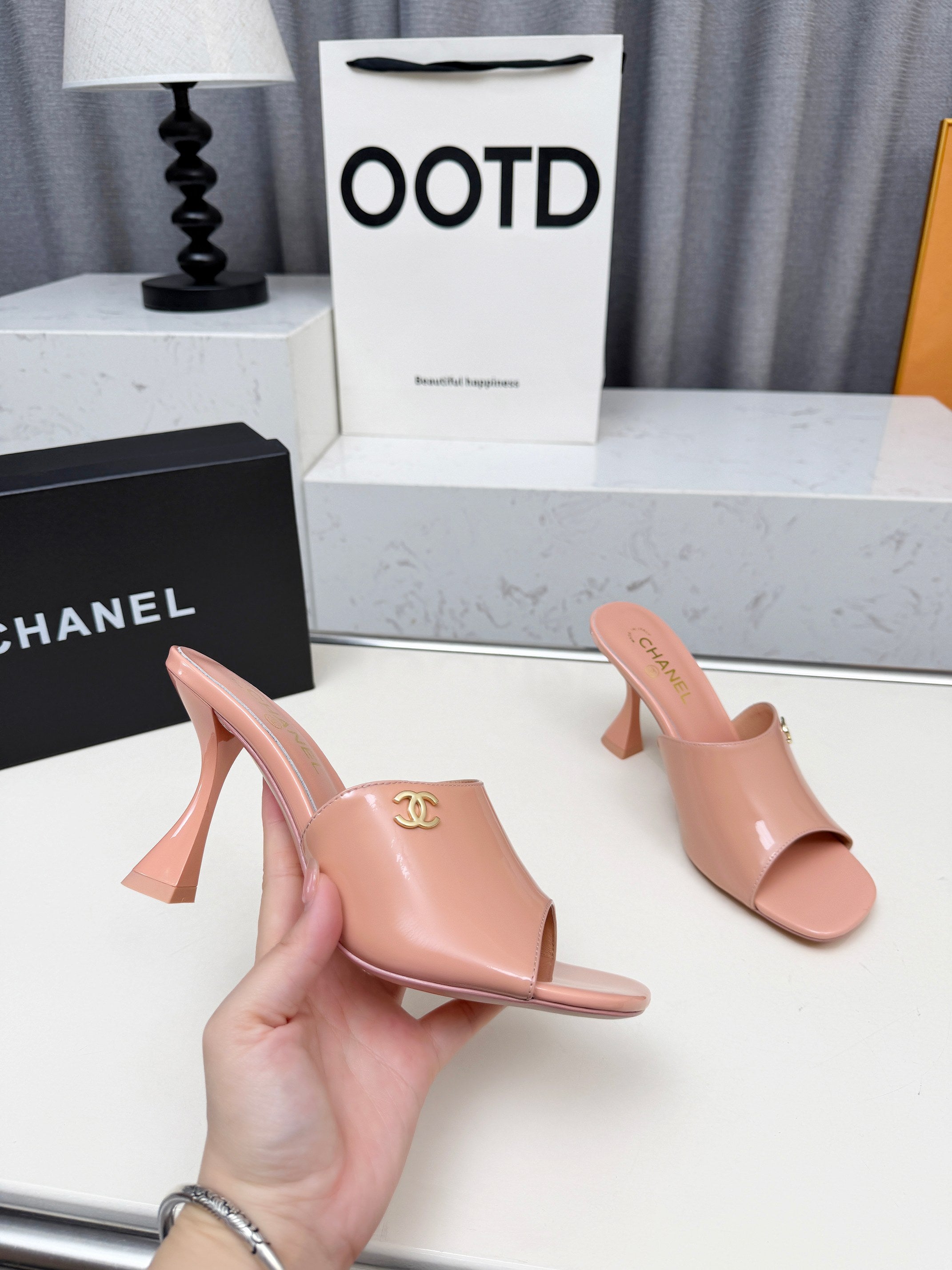 Z2X66C47 Popular leather High heels 9CM