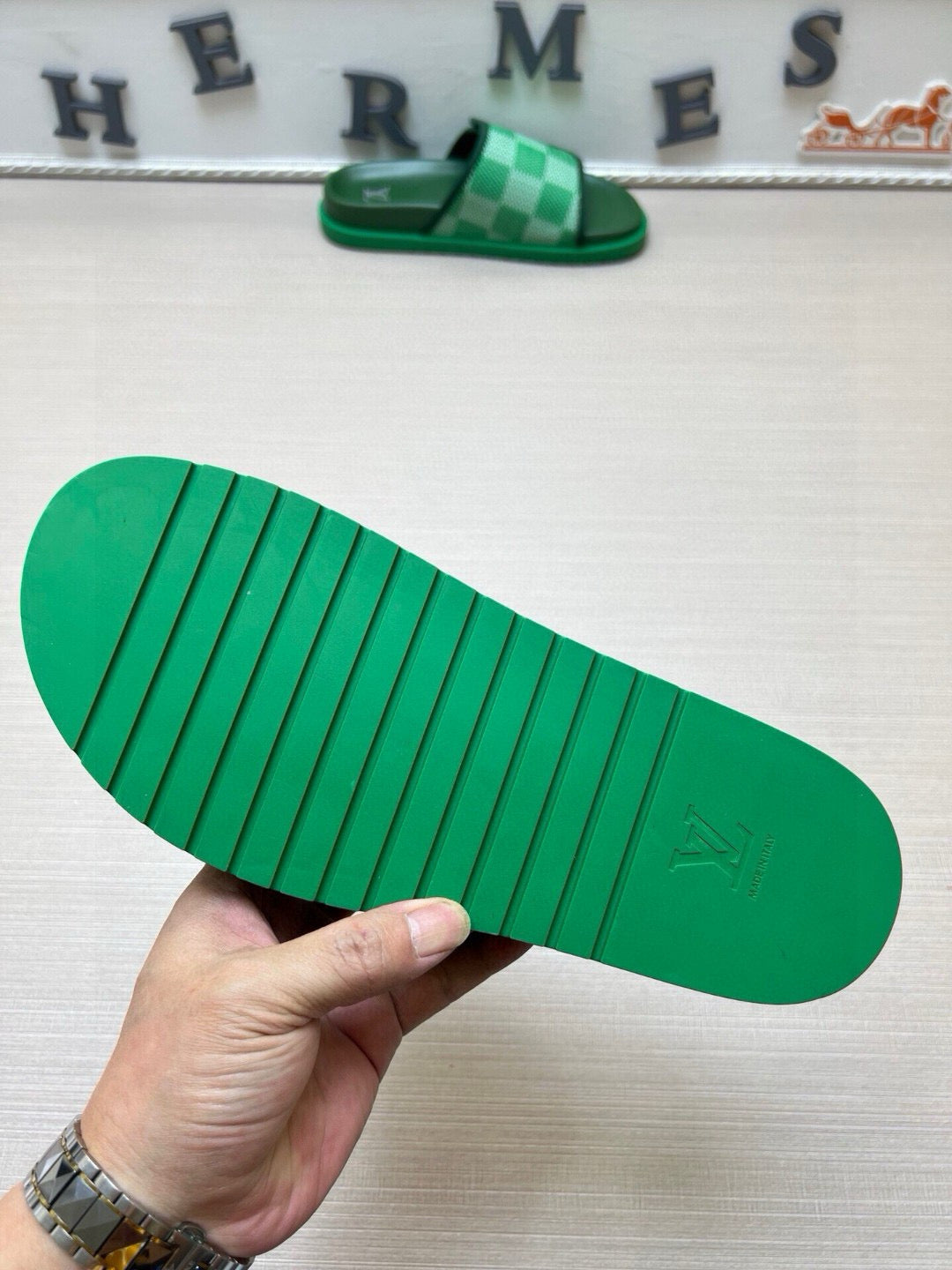 5QE3Z Popular Slippers