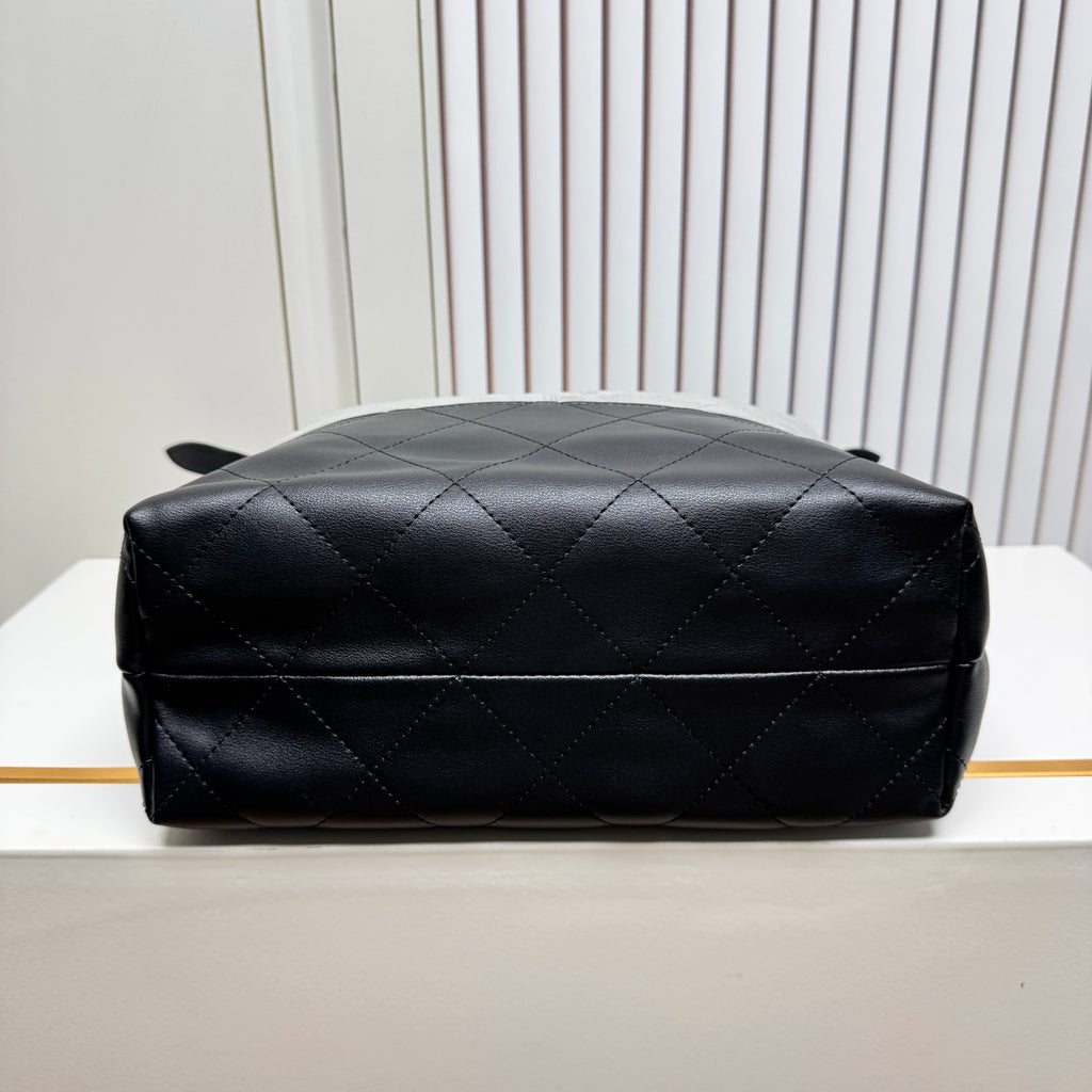 146PC19B Popular leather bag
