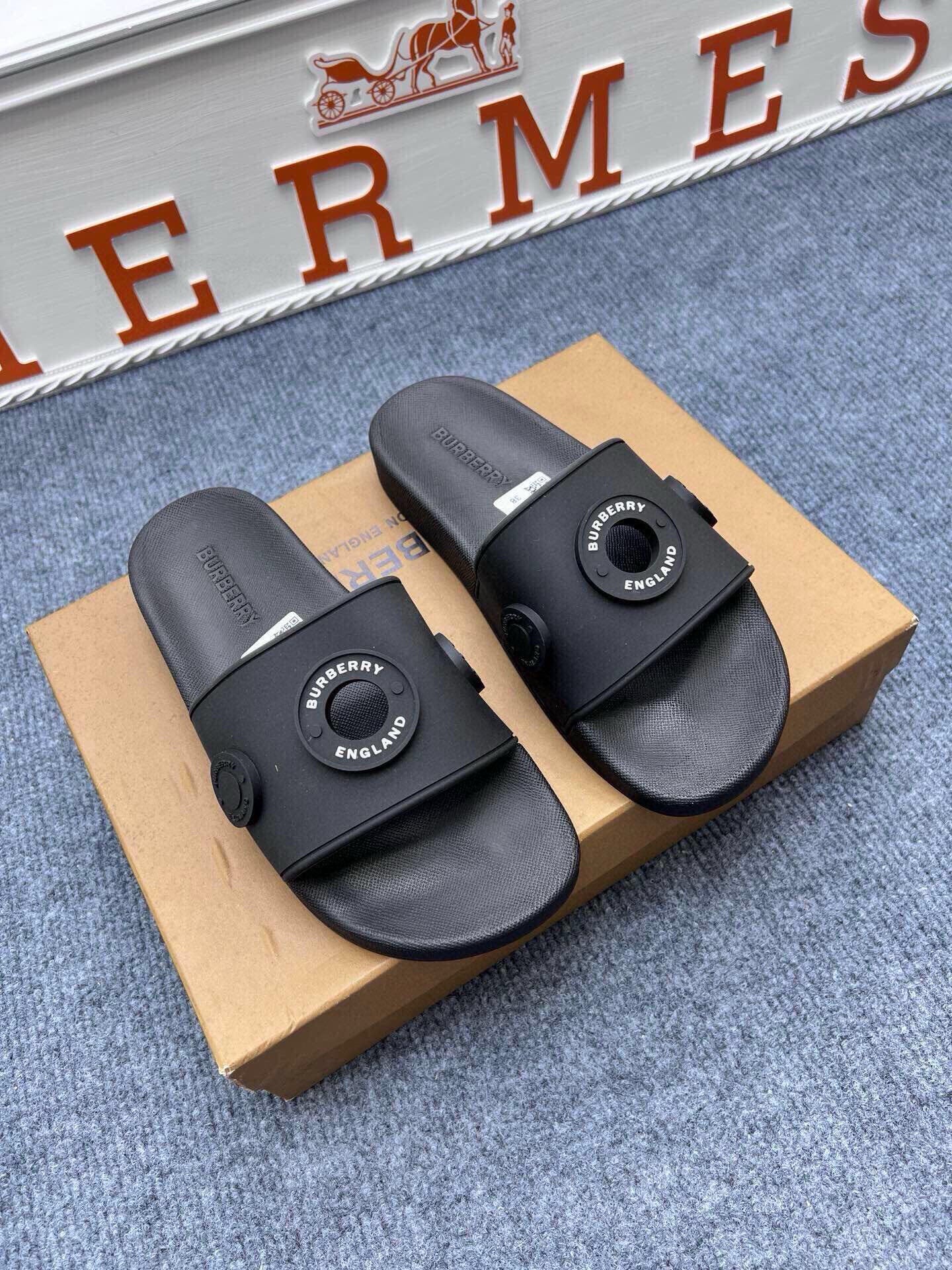 535ZR252Z Popular Slippers