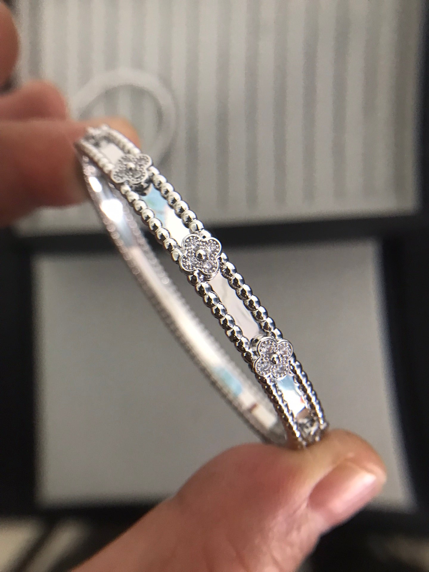 55QVC81K  Popular Bracelets