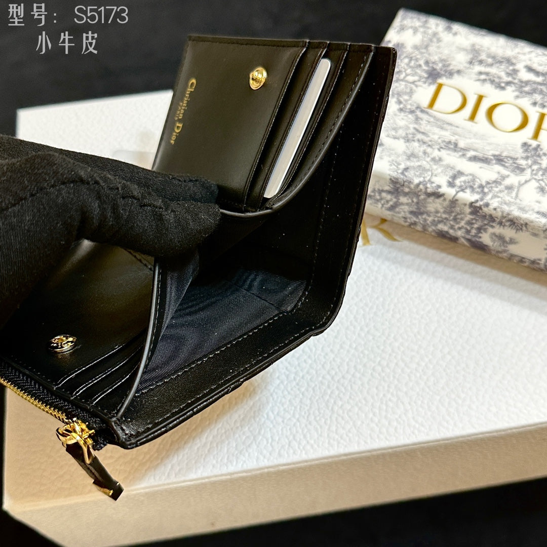 15RD134B Popular Wallets