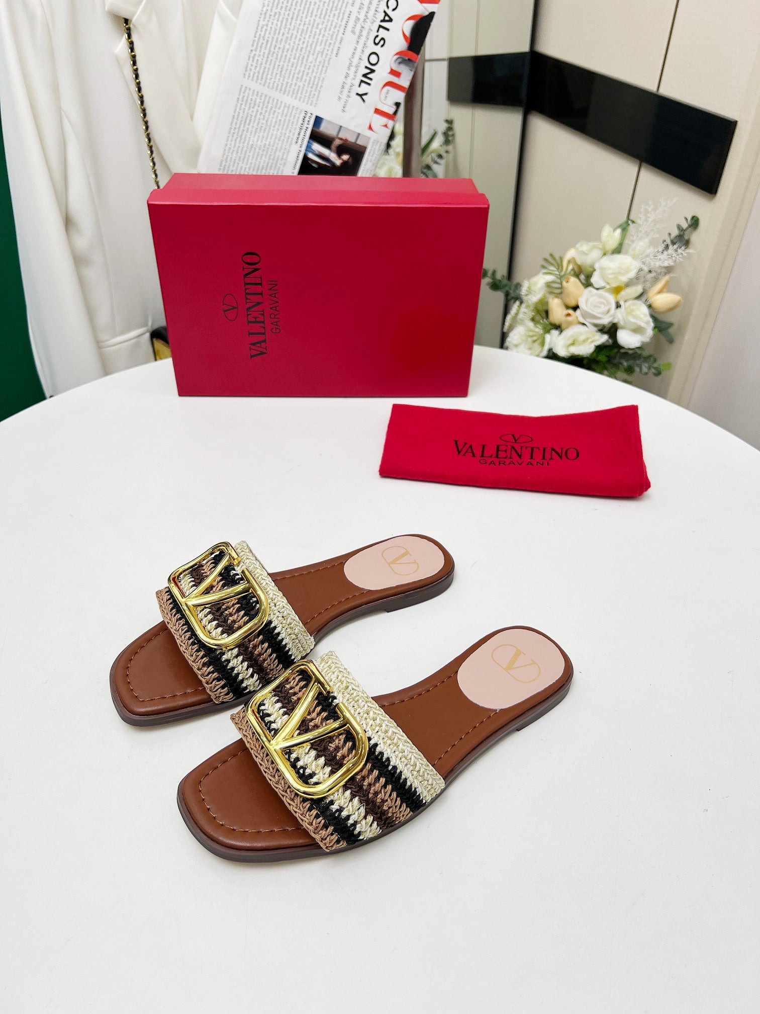 255QVL31Z Popular Slippers