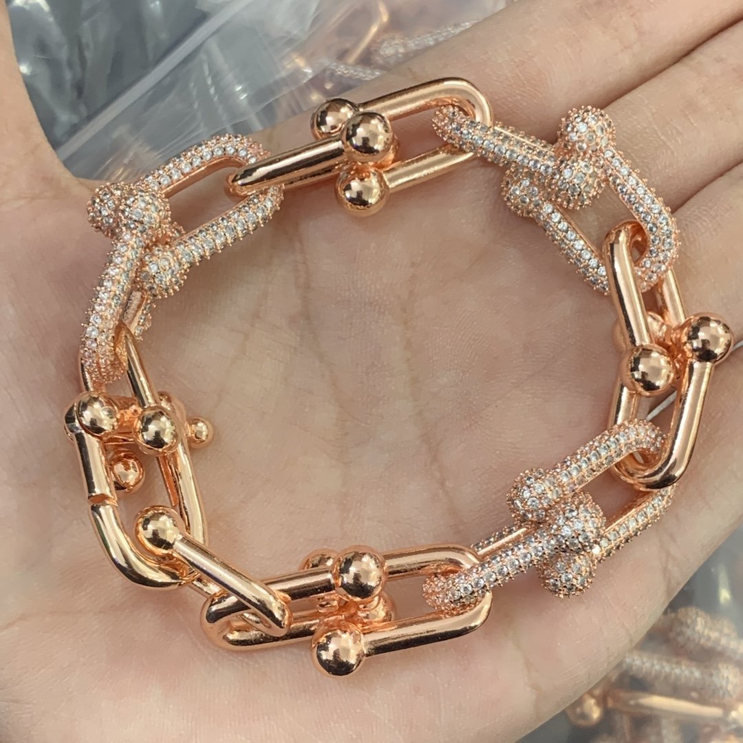8XT32X  Popular   Earring Bracelets Necklaces