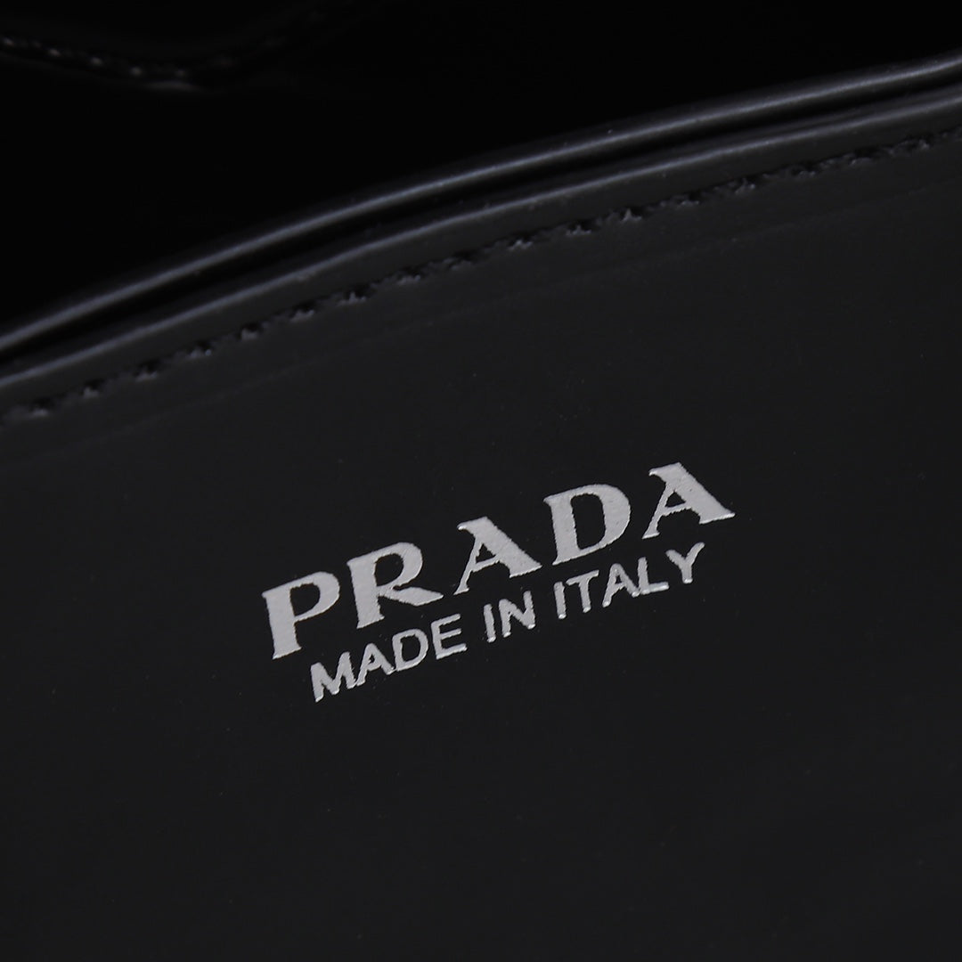 2XPD265B Popular    leather bag 