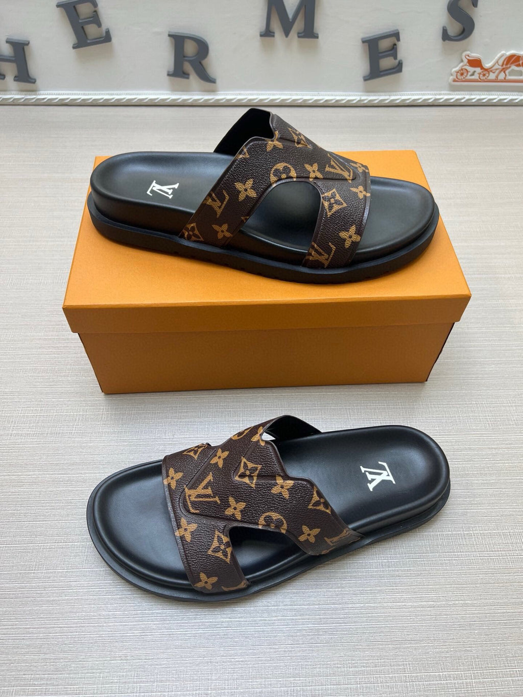 5LE228Z Popular Slippers