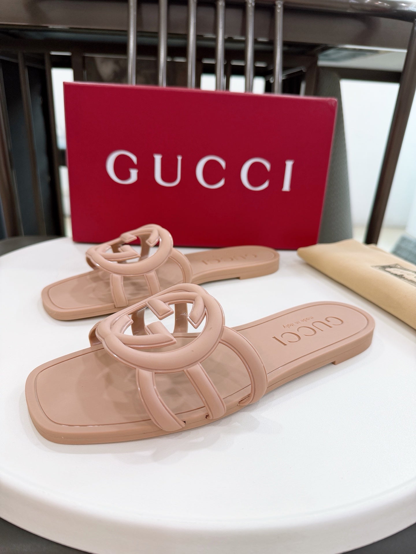 Z2X66B62 Popular high-quality slippers