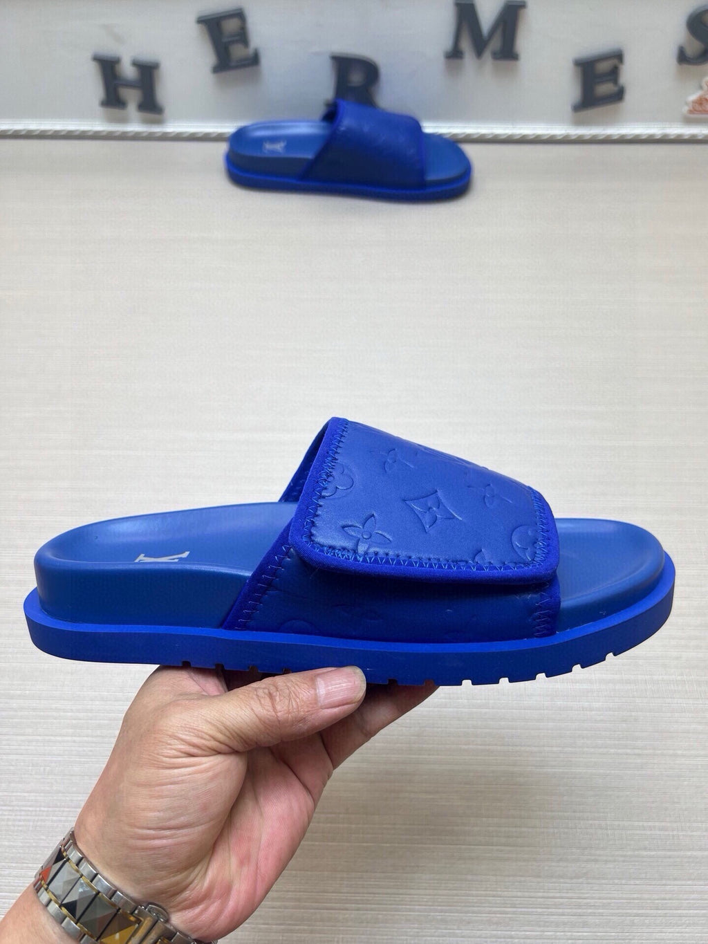 5LE210Z Popular Slippers