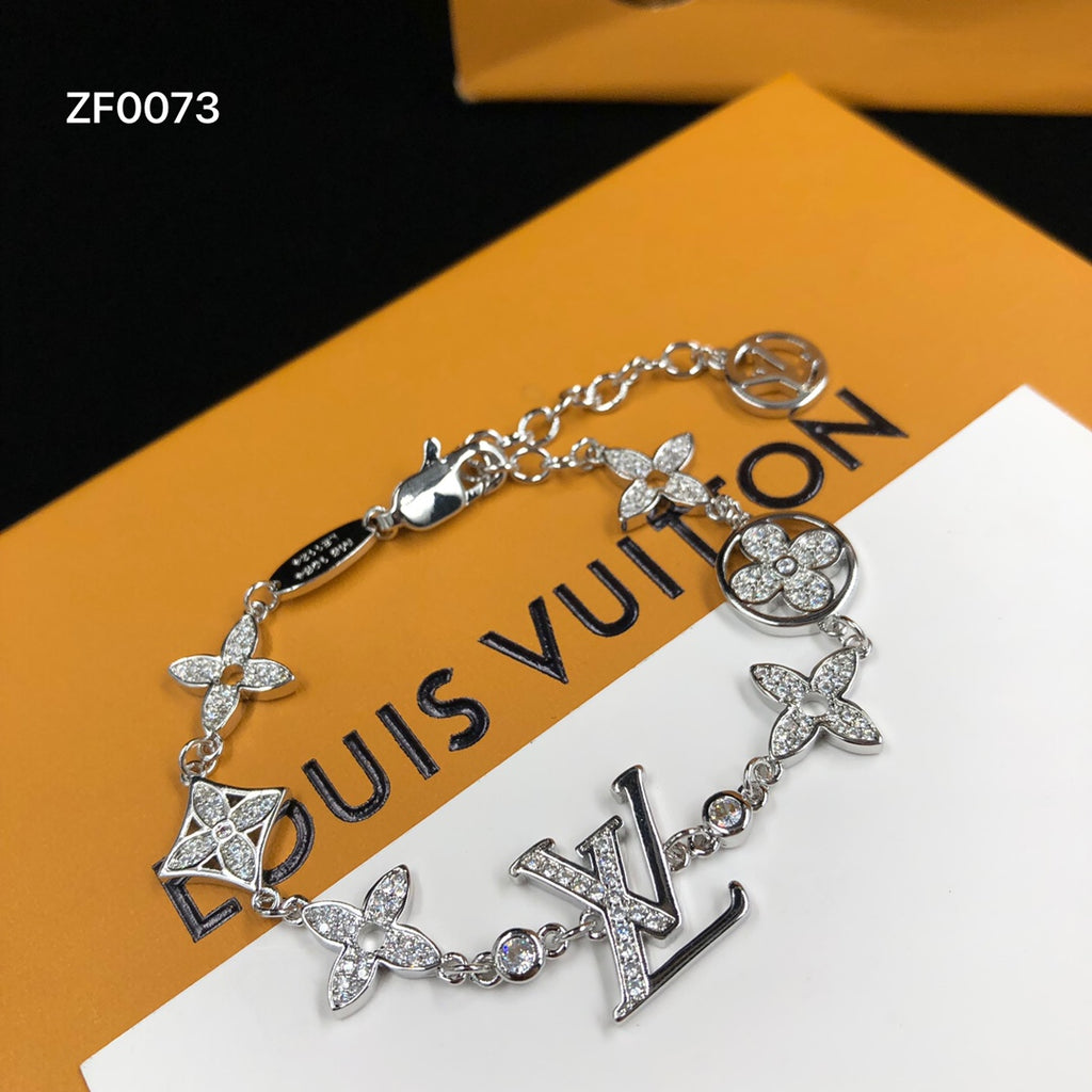 1E39E  Popular Bracelets