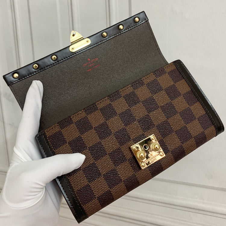 AE10B Popular leather wallets