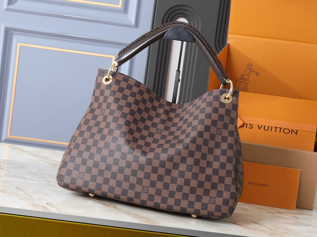 146PE67B Popular bag