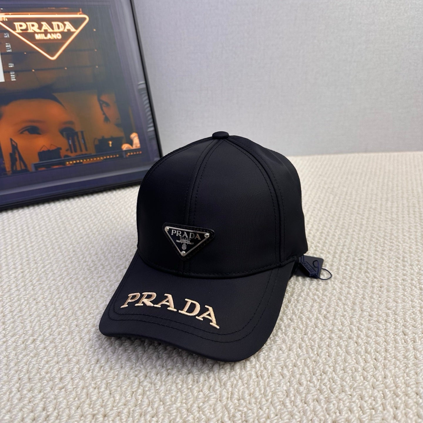 16XP35M Popular hats