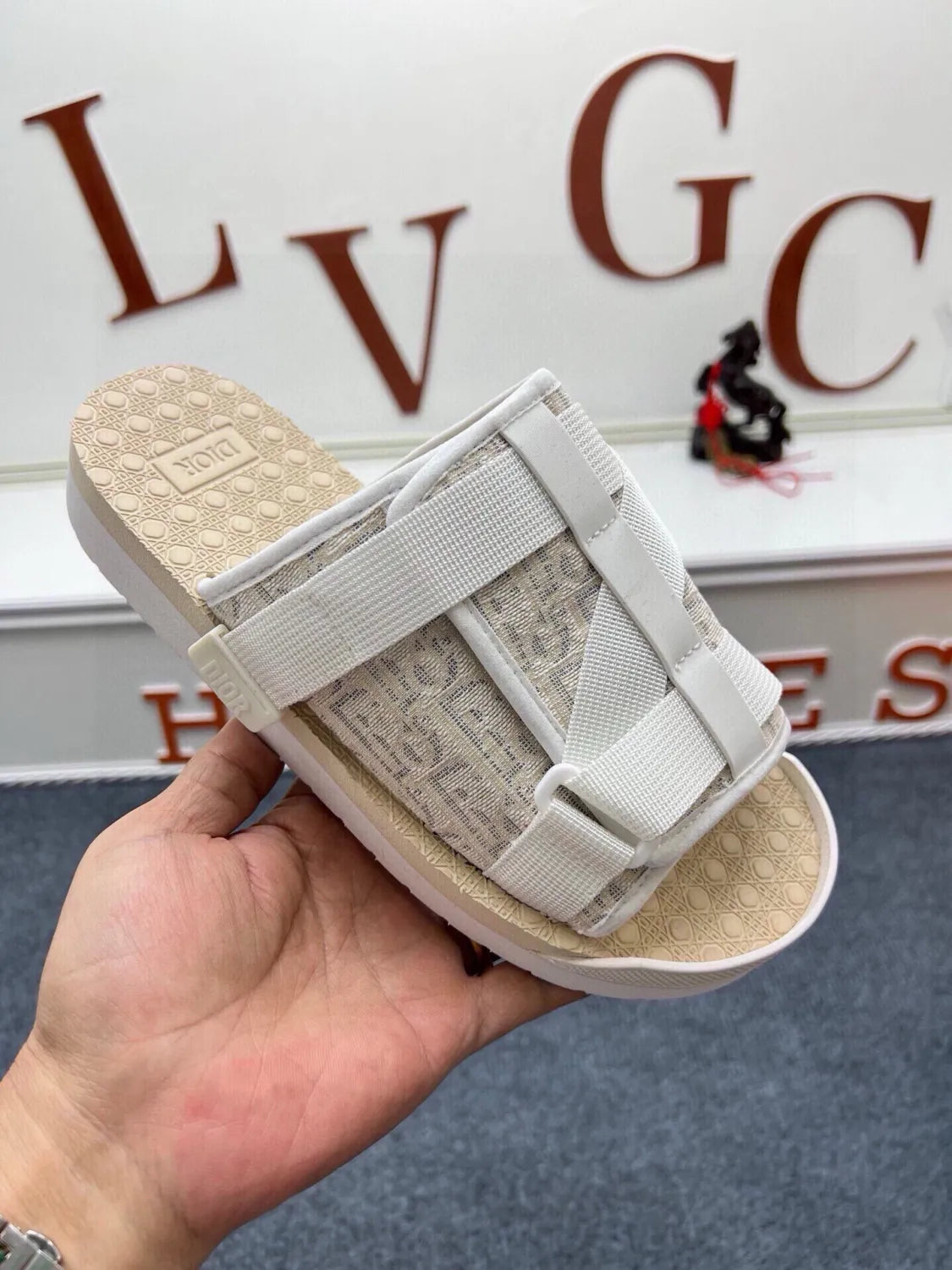 535ZD305Z Popular Slippers