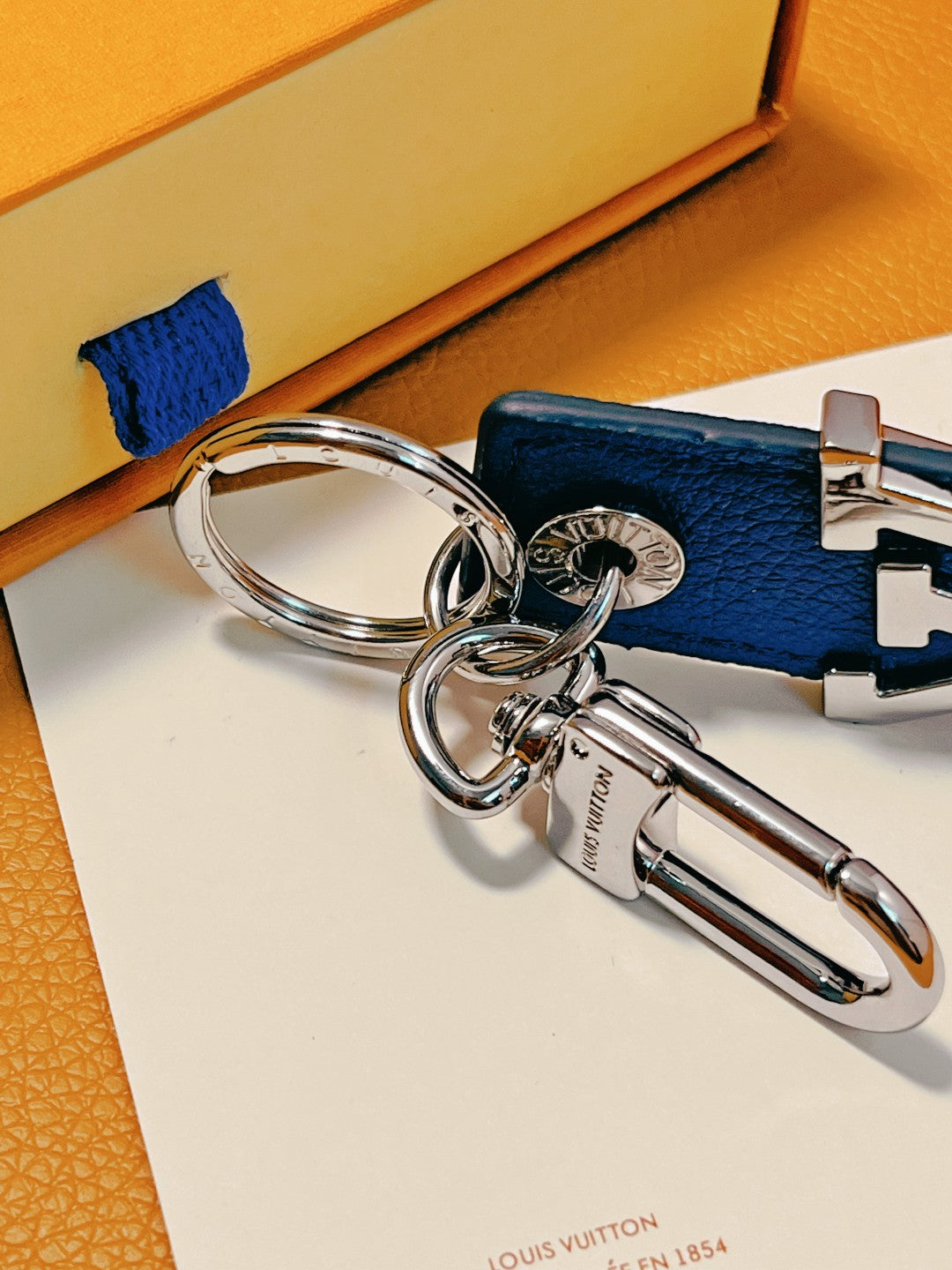 14E58A  Popular key closure