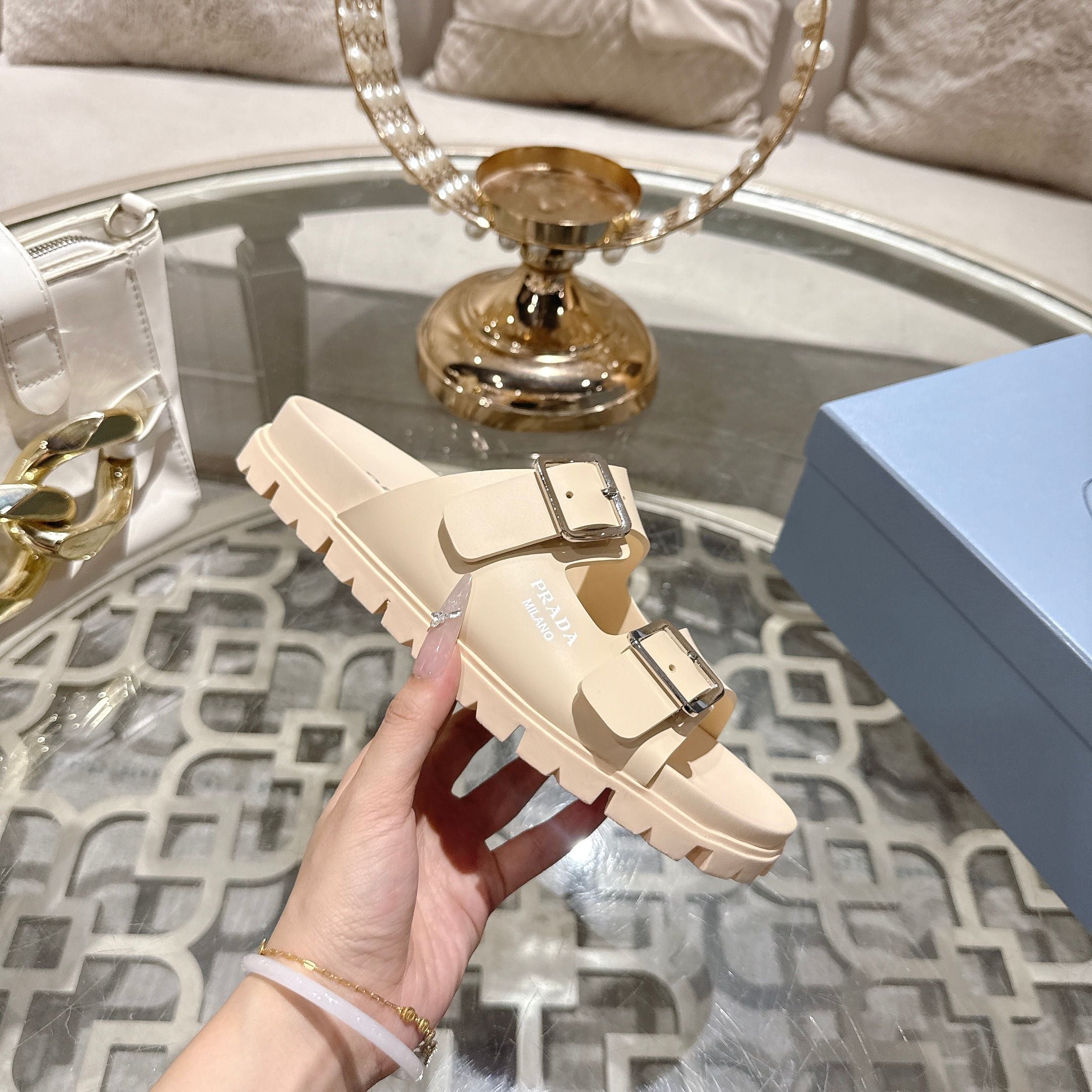 Z2N46P13 Popular high-quality Shoes