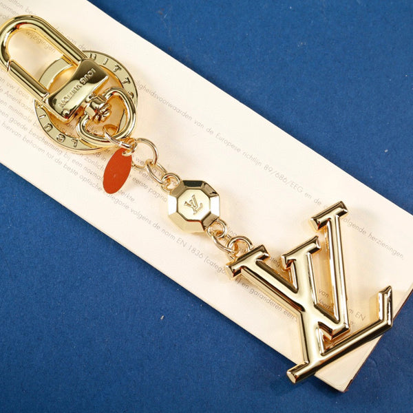 35QE24A Popular bag 's charms accessories
