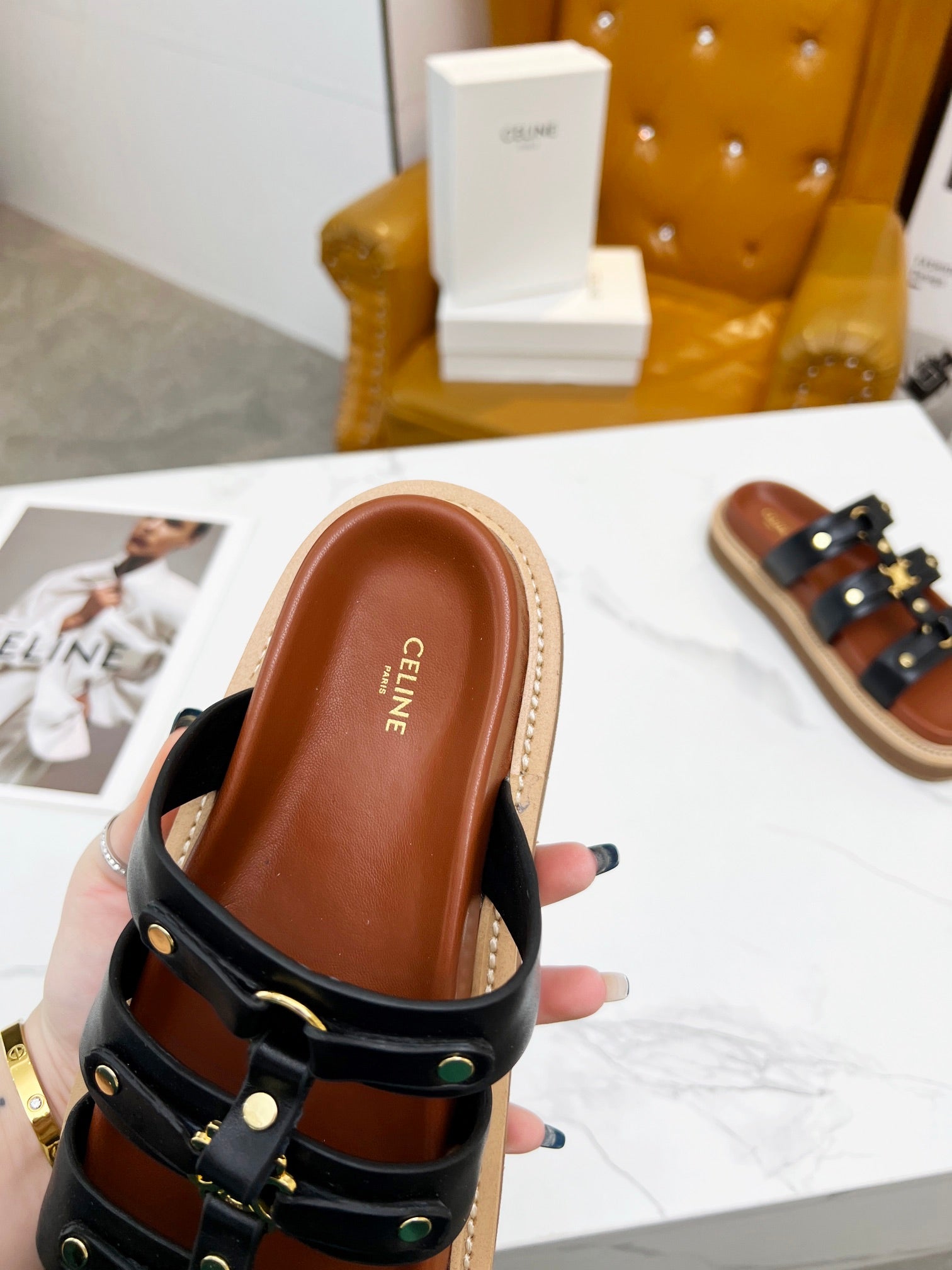 245RN1Z Popular leather shoes 