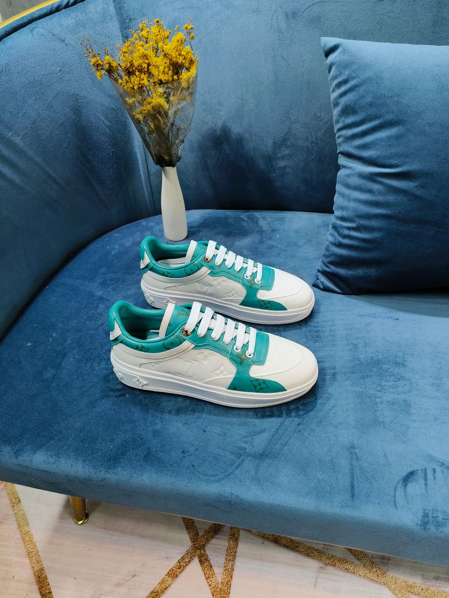 2YE45Z Popular Sneakers