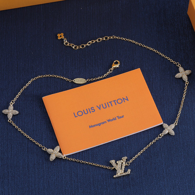 1XE606X  Popular   Necklaces