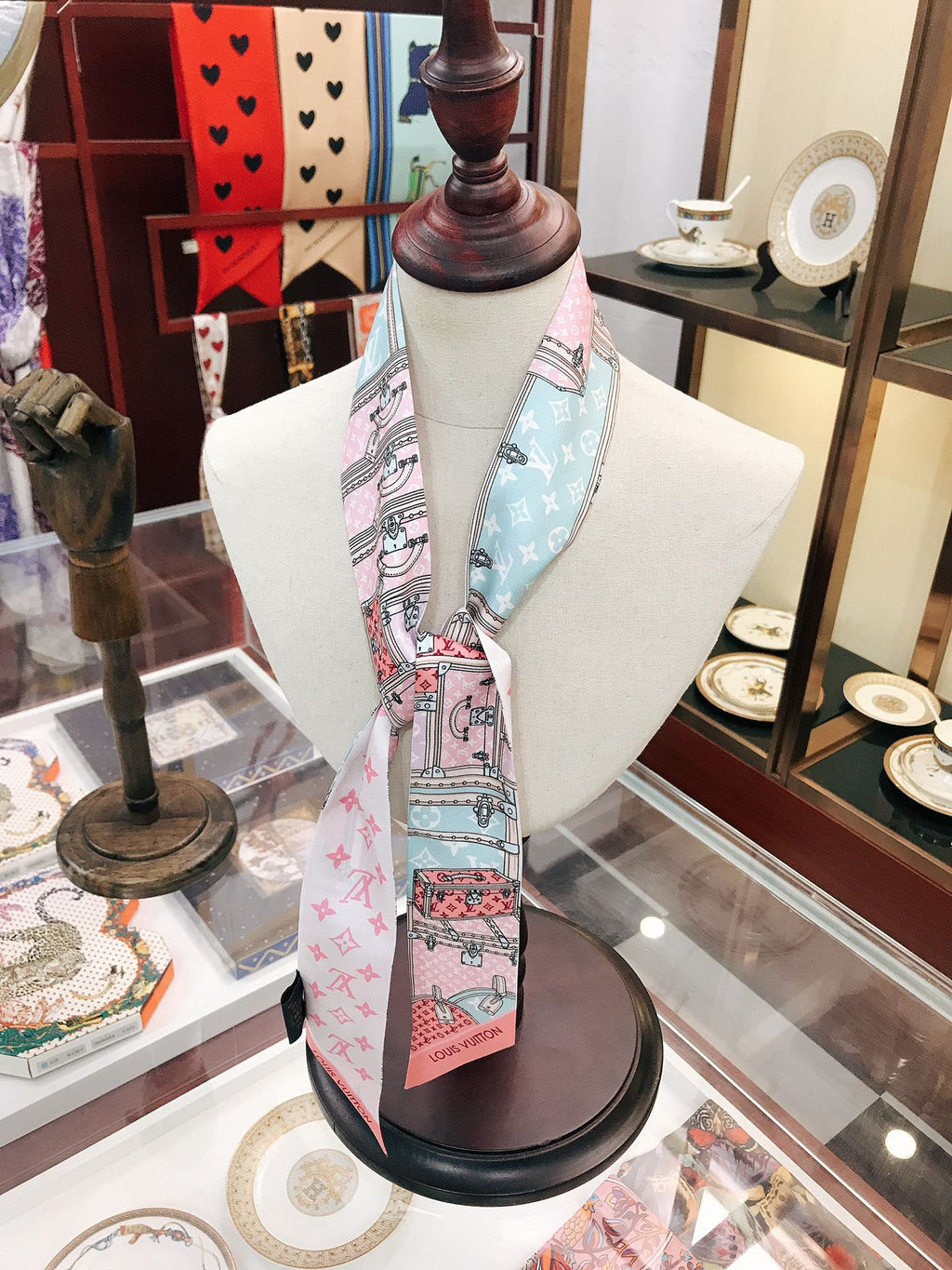 1ZE188W Popular Silk Scarve