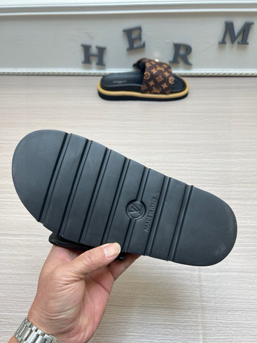5QE10Z Popular  Slippers