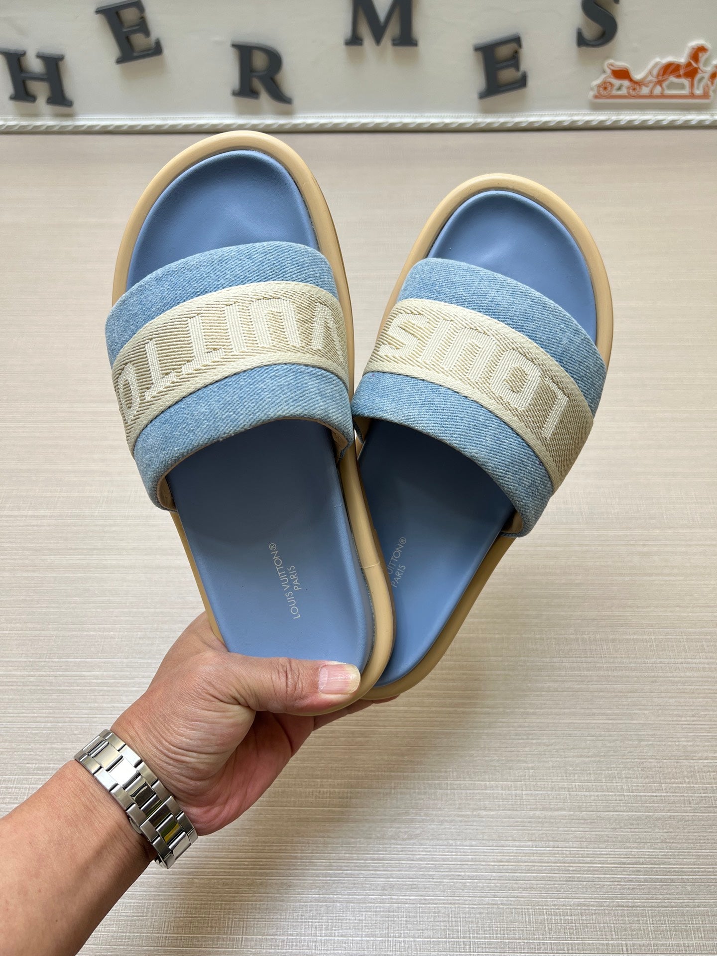 535ZE300Z Popular Slippers