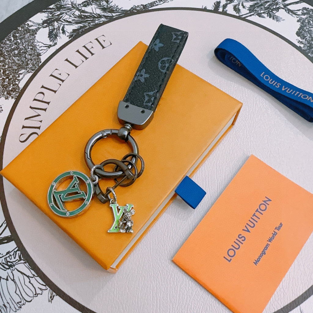 35ZE68A Popular bag 's charms accessories